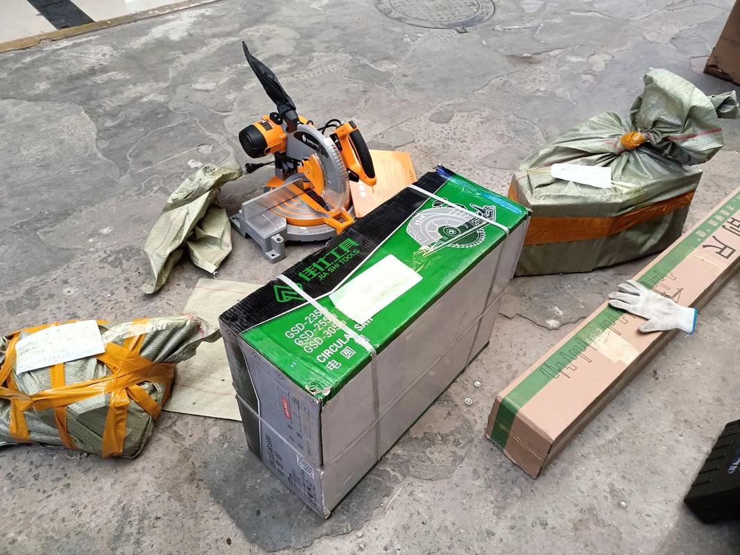 12寸电园锯走呀邯郸花花五金机电,255康帮铝锯走呀,花花五